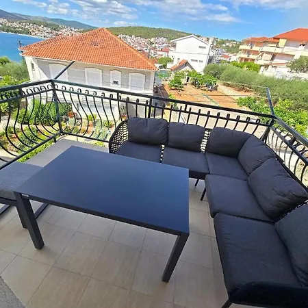 Lux Adriatica شقة تروغير
